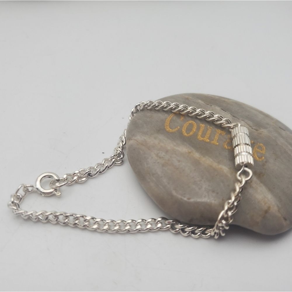 Silver Tone Victorian chained link‎ bracelet
